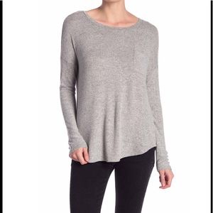 Light grey long sleeve tee